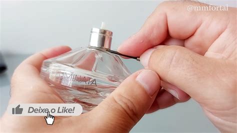 como sacar la tapa de un frasco de perfume|extraer perfume frasco.